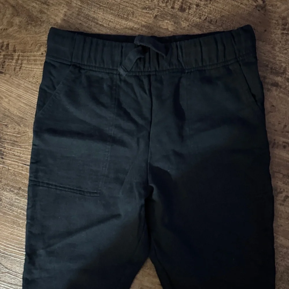Kids Black joggers boys size 12